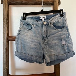 Abound Women’s Light Denim Shorts